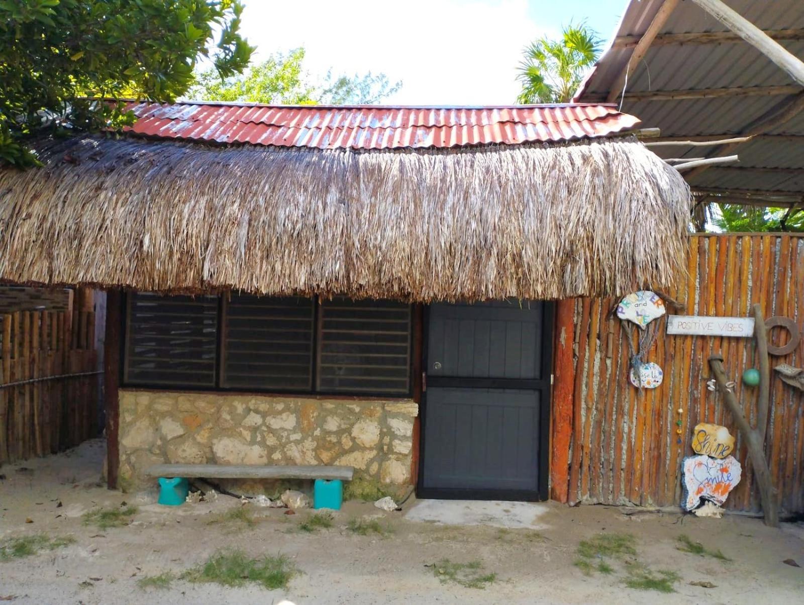 Lunazul Eco-Cabana Frente Al Mar Mahahual Buitenkant foto